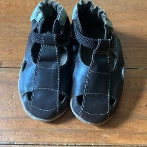 Robeez soft soles shoes 12-18m